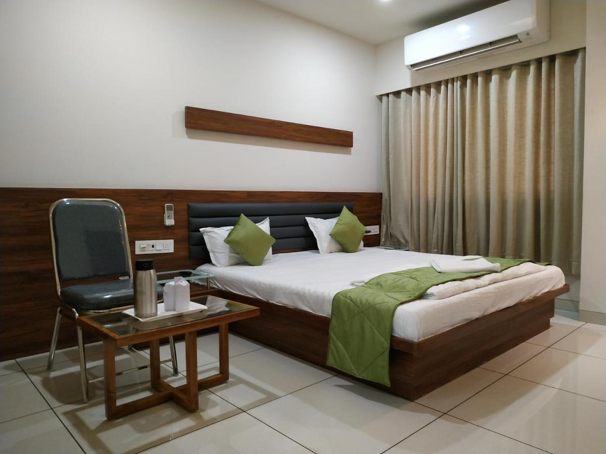 Hotel Satkar Chhatral Exterior foto